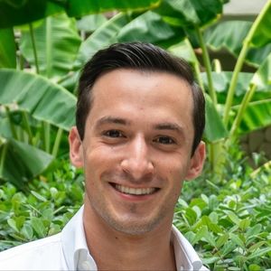 Meet your Posher, Adam